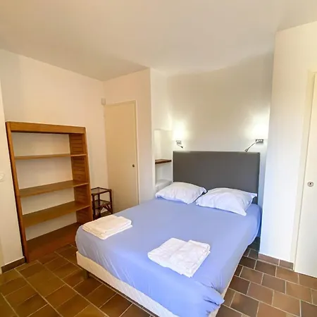 Family With Sea View Classified 3 - 8 People 빌라
